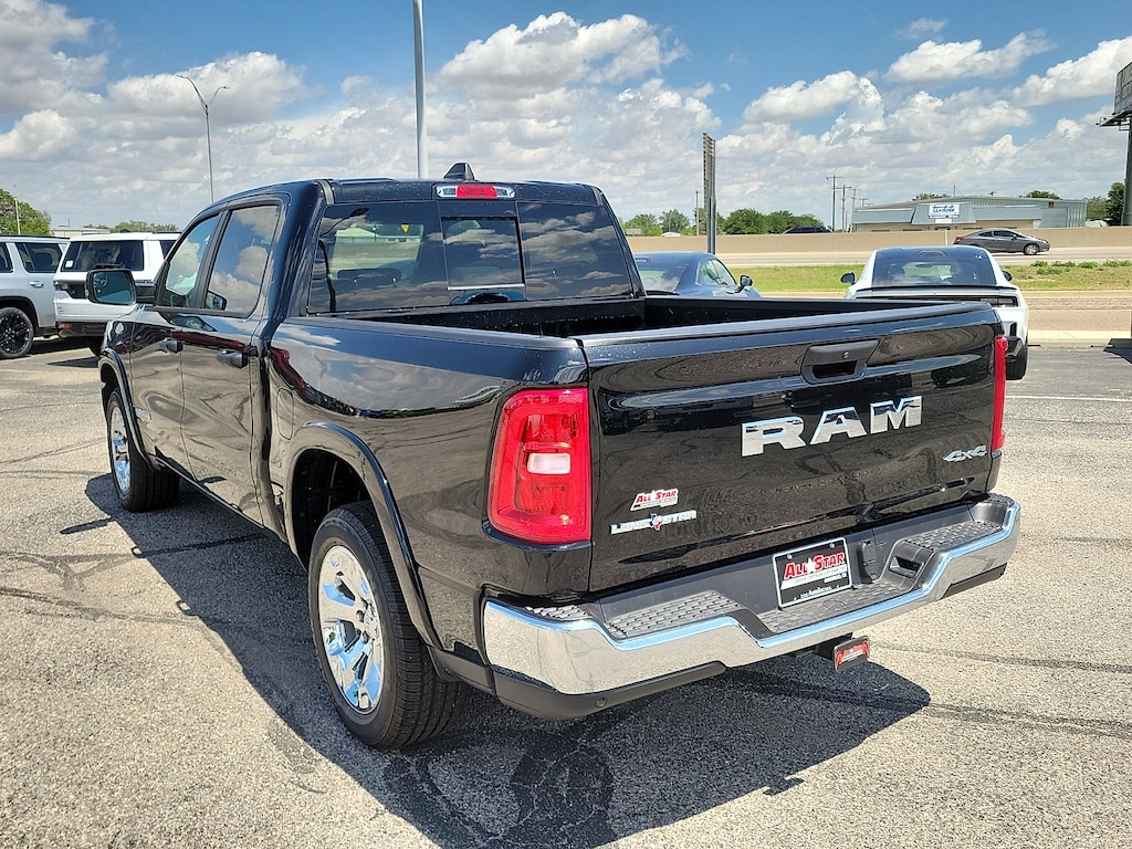 New 2026 Ram 1500 LONE STAR CREW CAB 4X4 5'7 BOX Pickup