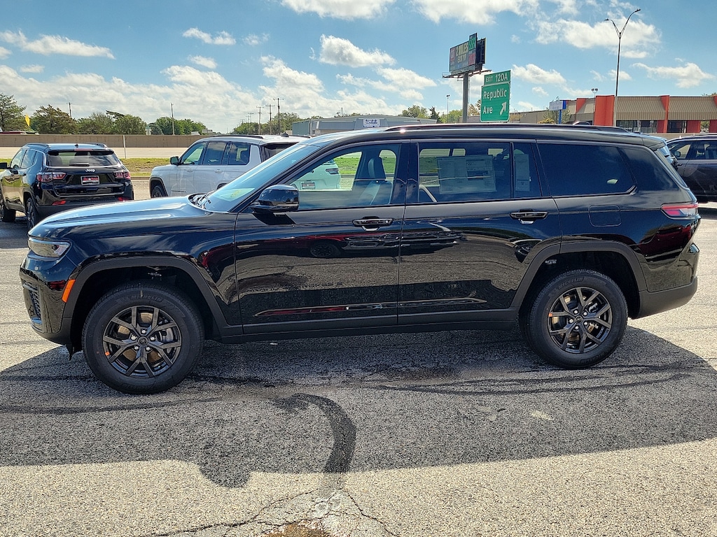 New 2027 Jeep Grand Cherokee L LAREDO ALTITUDE 4X4 Sport Utility