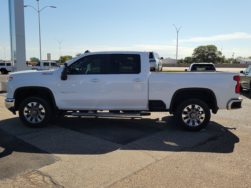 Used 2025 Chevrolet Silverado 2500HD LT 4x4 Crew Cab 6.75 ft. box 159 in. WB