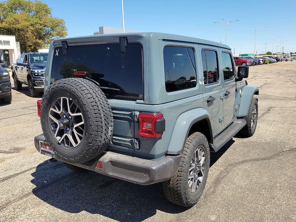 New 2026 Jeep Wrangler 4-DOOR SAHARA Sport Utility