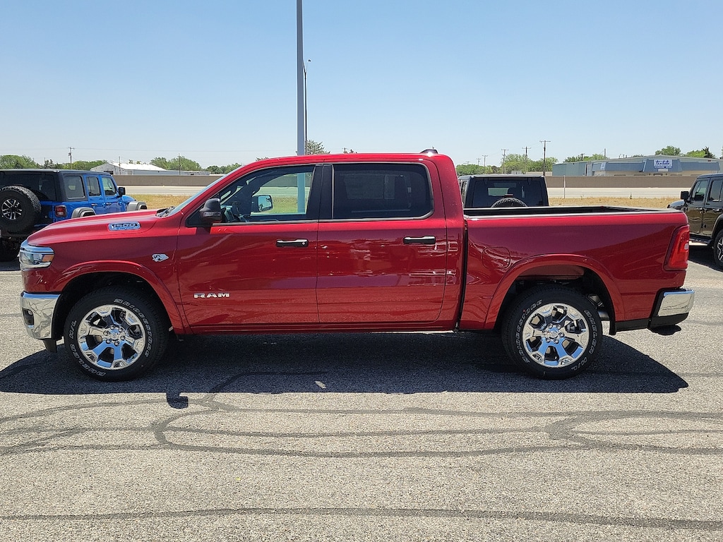 New 2026 Ram 1500 LONE STAR CREW CAB 4X4 5'7 BOX Pickup