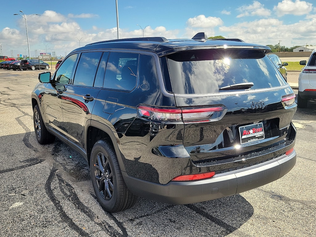 New 2027 Jeep Grand Cherokee L LAREDO ALTITUDE 4X4 Sport Utility