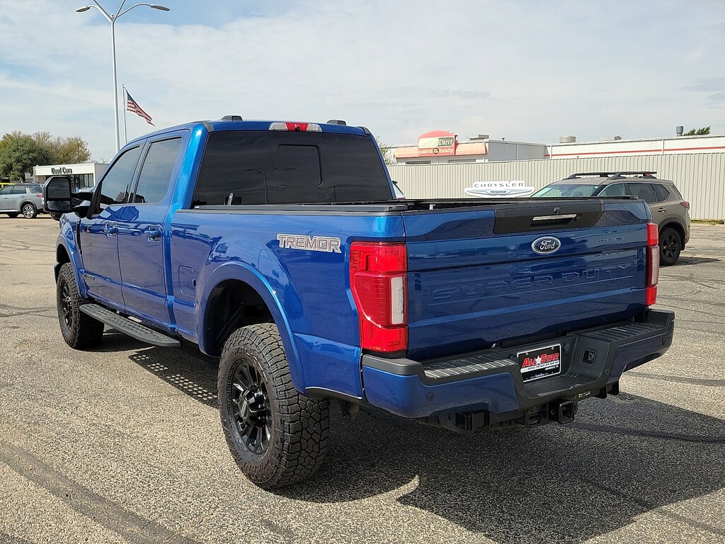 Used 2022 Ford F-250 Lariat 4x4 Crew Cab 6.75 ft. box 160 in. WB SRW Sedan
