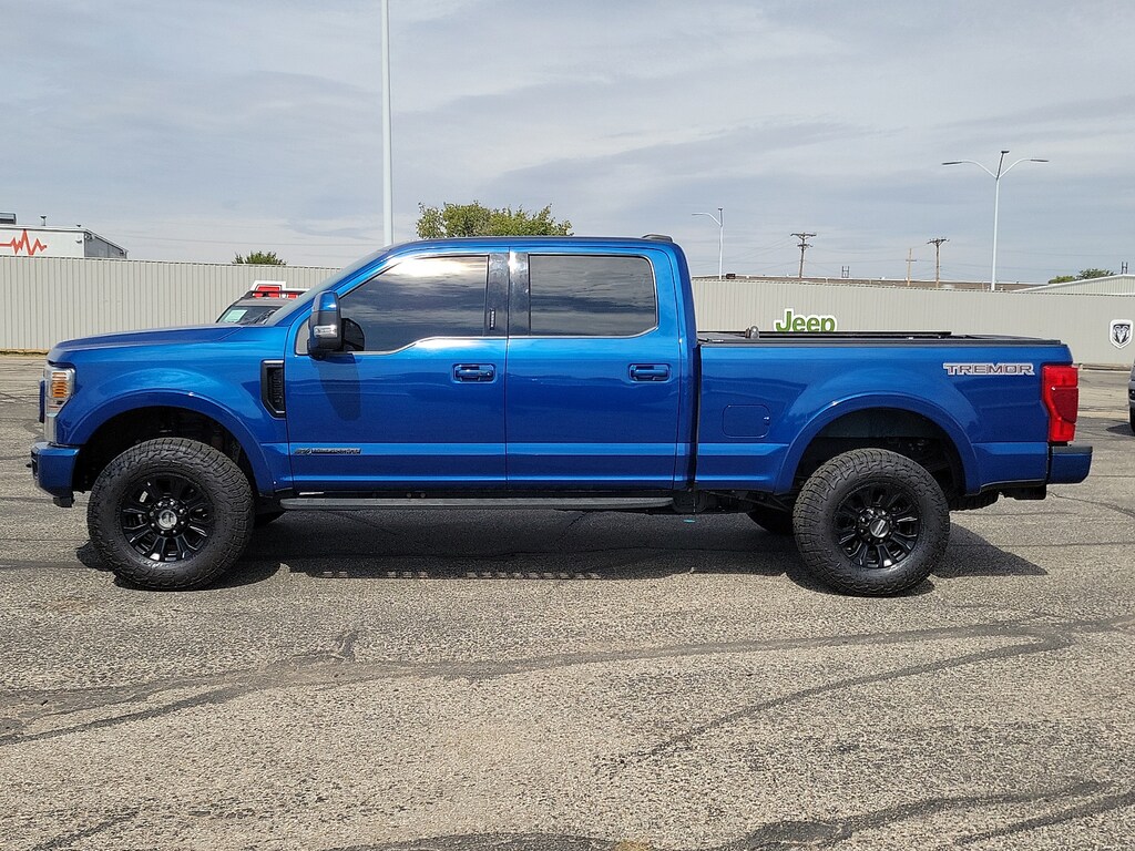 Used 2022 Ford F-250 Lariat 4x4 Crew Cab 6.75 ft. box 160 in. WB SRW Sedan