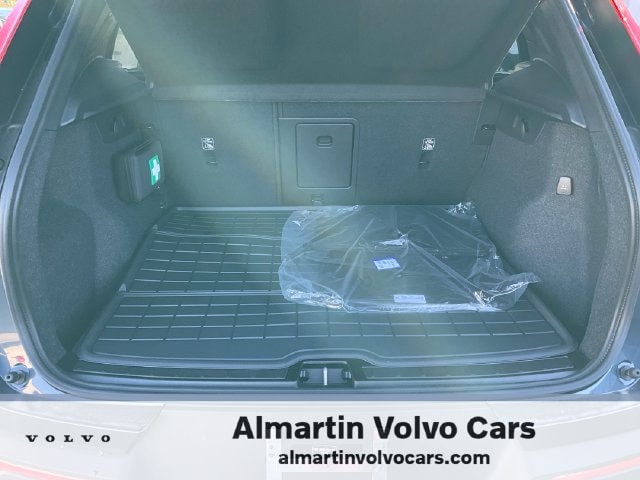2026 Volvo XC40 Ultra - Photo 12