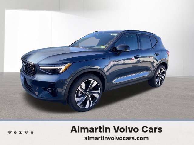 2026 Volvo XC40