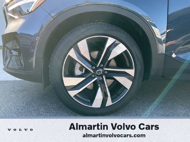 2026 Volvo XC40 Ultra - Photo 7