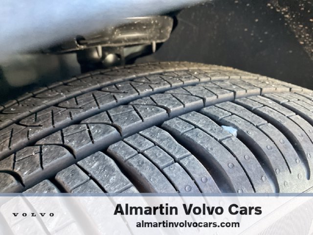 2026 Volvo XC40 Ultra - Photo 8