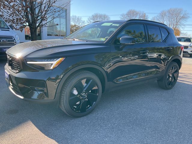 2026 Volvo XC40 B5 Ultra Black Edition AWD SUV