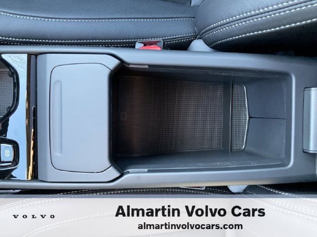 2026 Volvo XC40 Ultra - Photo 27