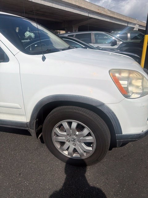 Used 2005 Honda CR-V SE with VIN JHLRD78915C062135 for sale in Honolulu, HI