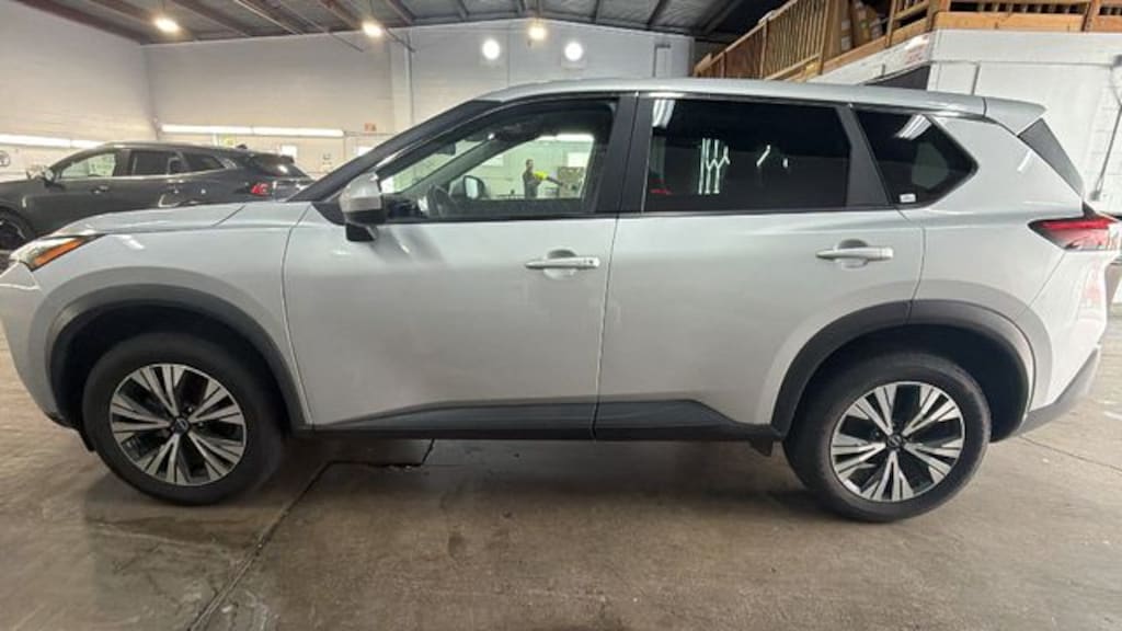 Used 2023 Nissan Rogue SV SUV