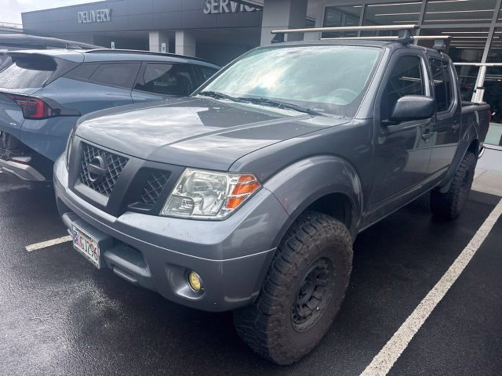 Used 2019 Nissan Frontier SV Truck Crew Cab