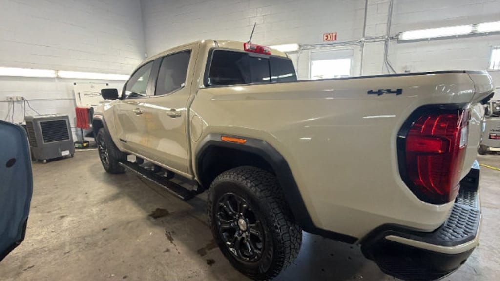 Used 2023 GMC Canyon Elevation Truck Crew Cab