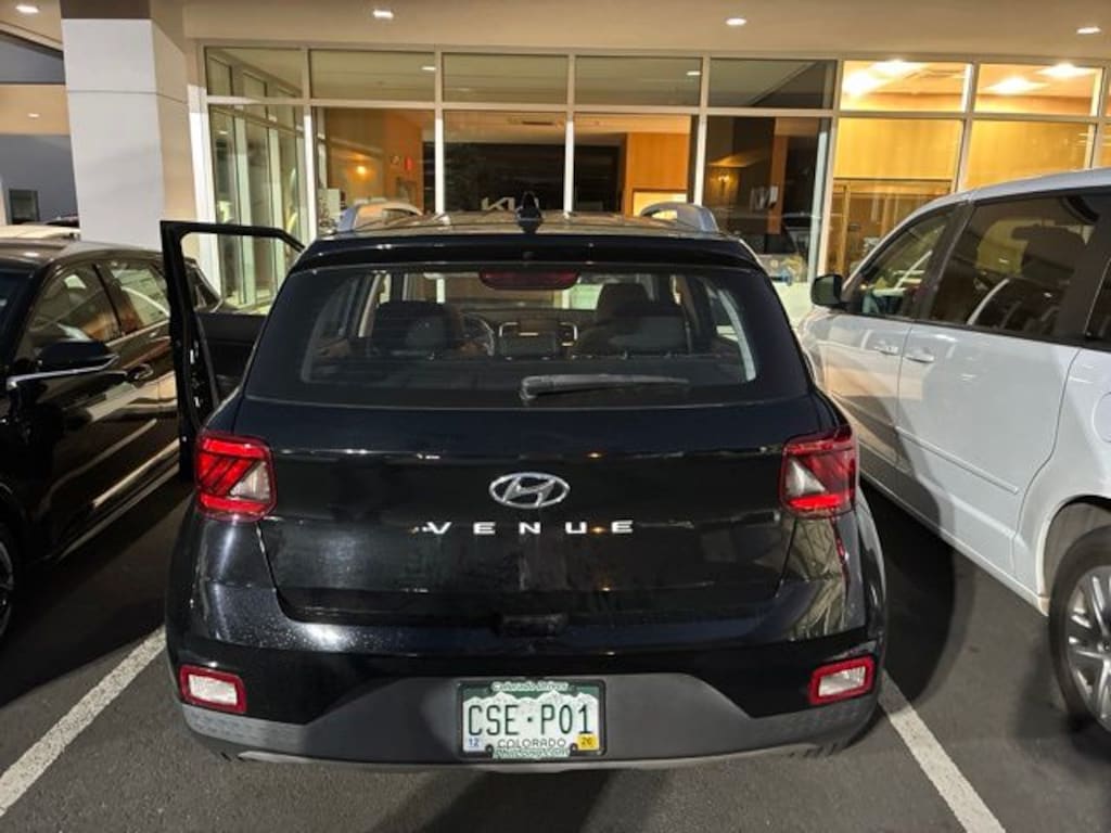 Used 2022 Hyundai Venue SEL SUV
