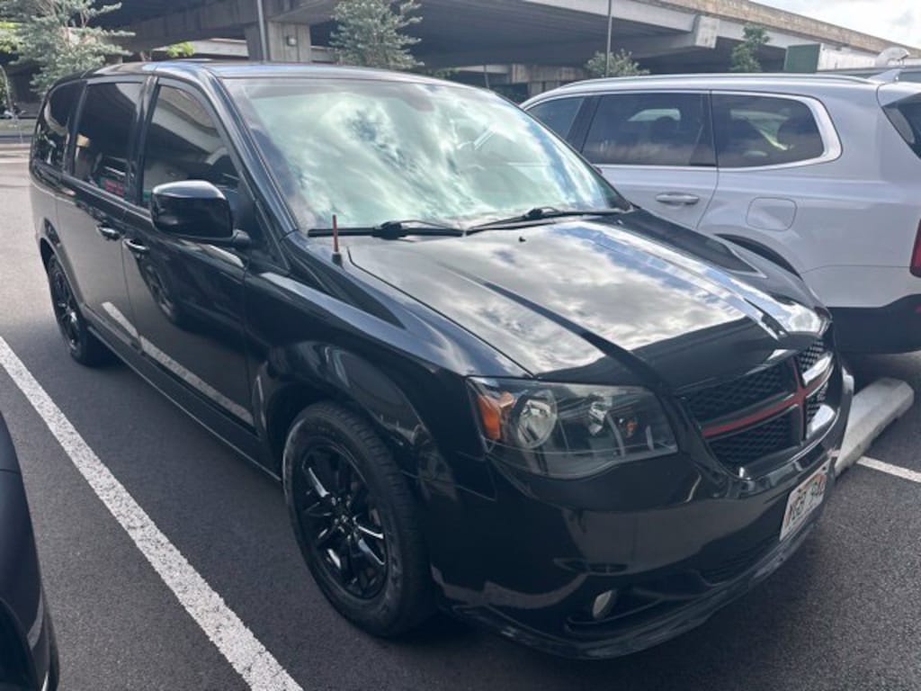 Used 2019 Dodge Grand Caravan SXT Van Passenger Van