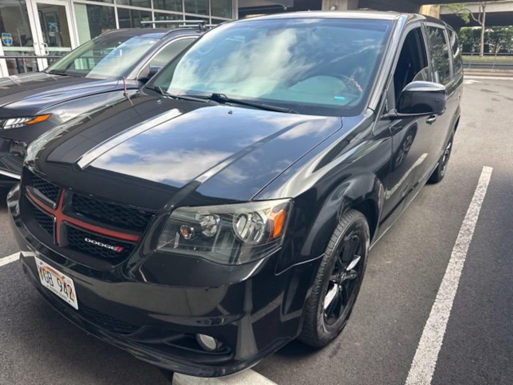 Used 2019 Dodge Grand Caravan SXT Van Passenger Van