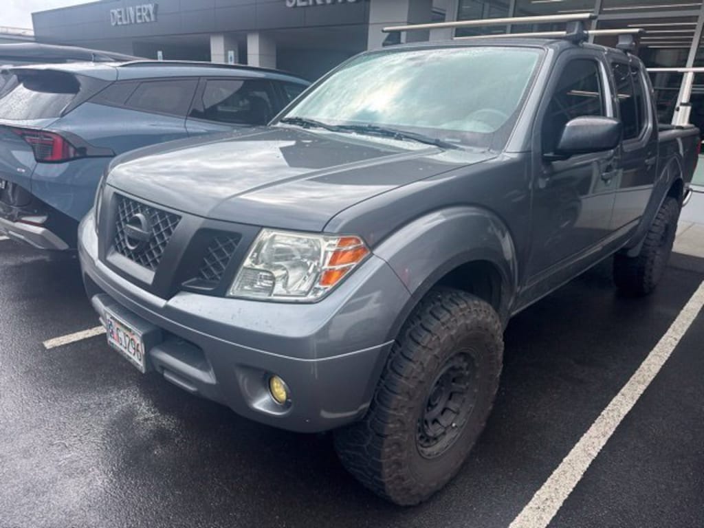 Used 2019 Nissan Frontier SV Truck Crew Cab
