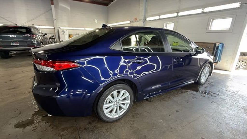 Used 2024 Toyota Corolla LE Sedan