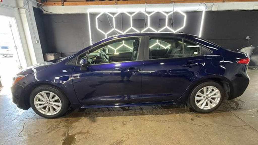 Used 2024 Toyota Corolla LE Sedan