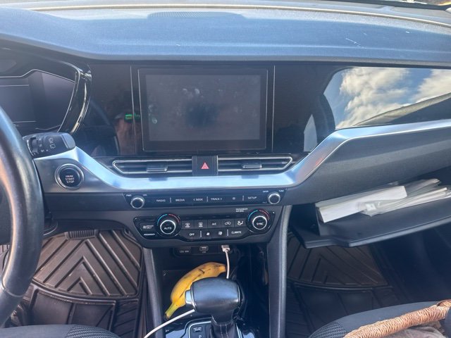 Certified 2022 Kia Niro LXS SUV