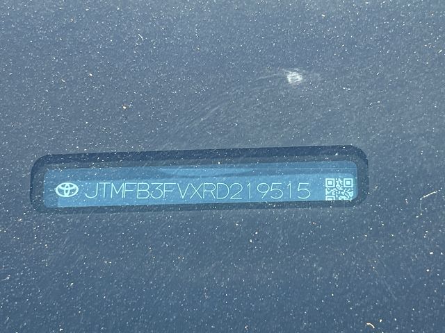 2024 Toyota RAV4 XSE - Photo 26