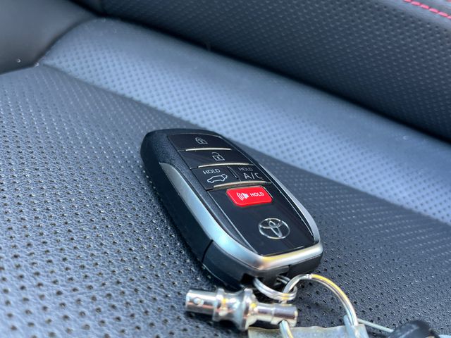 2024 Toyota RAV4 XSE - Photo 25