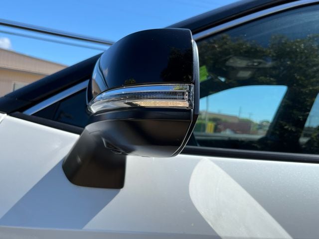 2024 Toyota RAV4 XSE - Photo 15