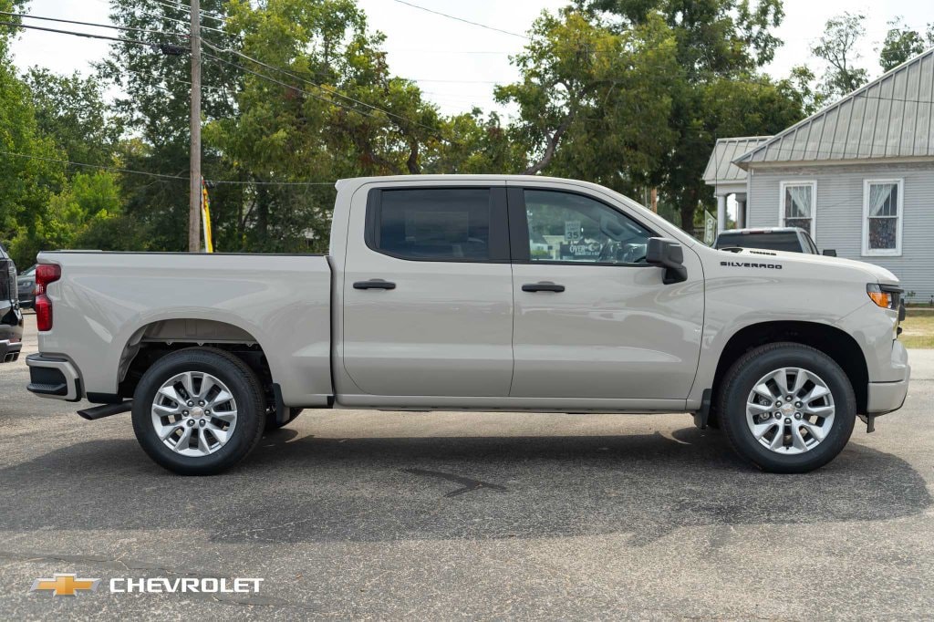 New 2026 Chevrolet Silverado 1500 Custom Truck