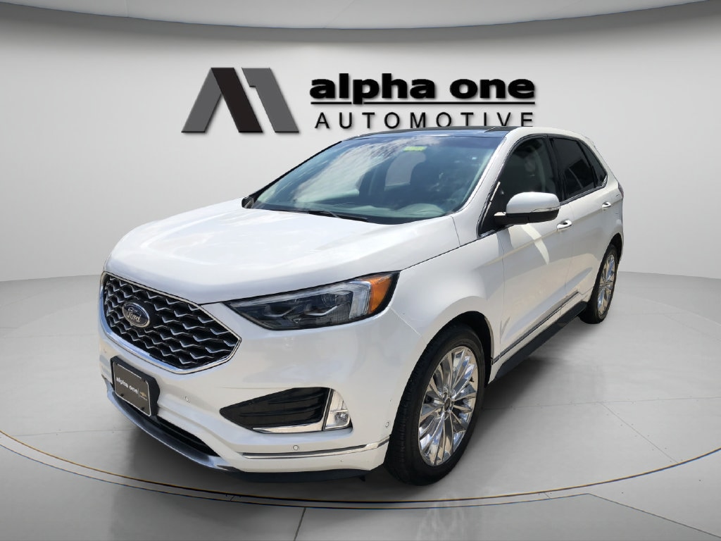 2020 Ford Edge Titanium