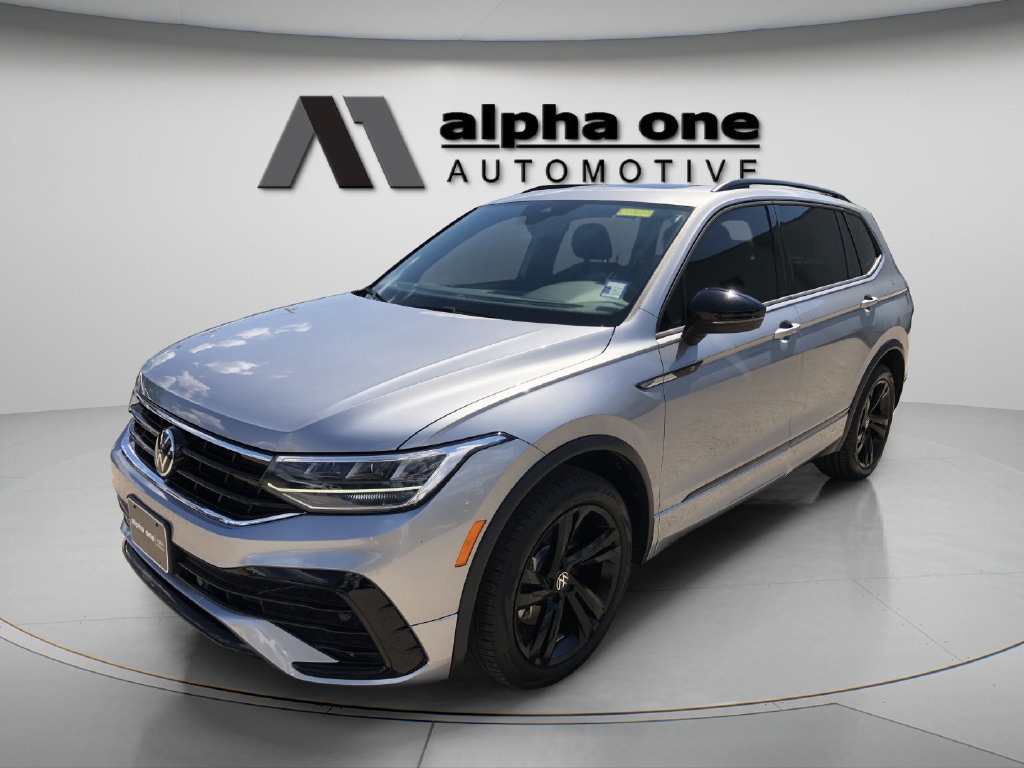 Used 2024 Volkswagen Tiguan SE R-Line Black SUV