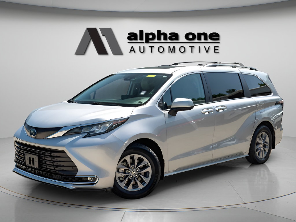 2022 Toyota Sienna XLE
