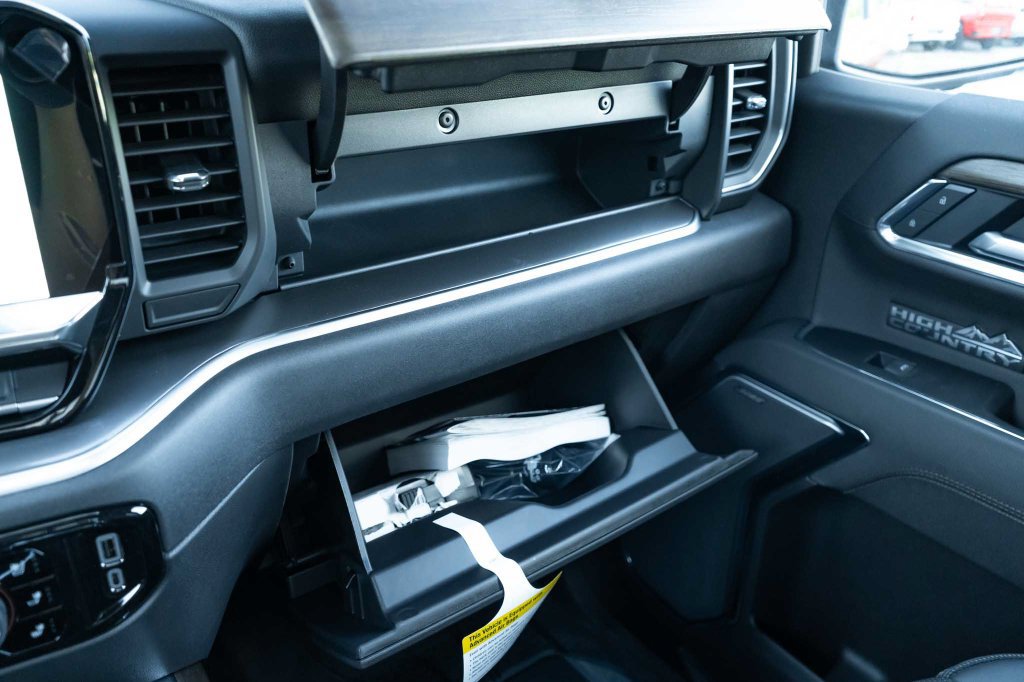 2026 Chevrolet Silverado 1500 High Country - Photo 21