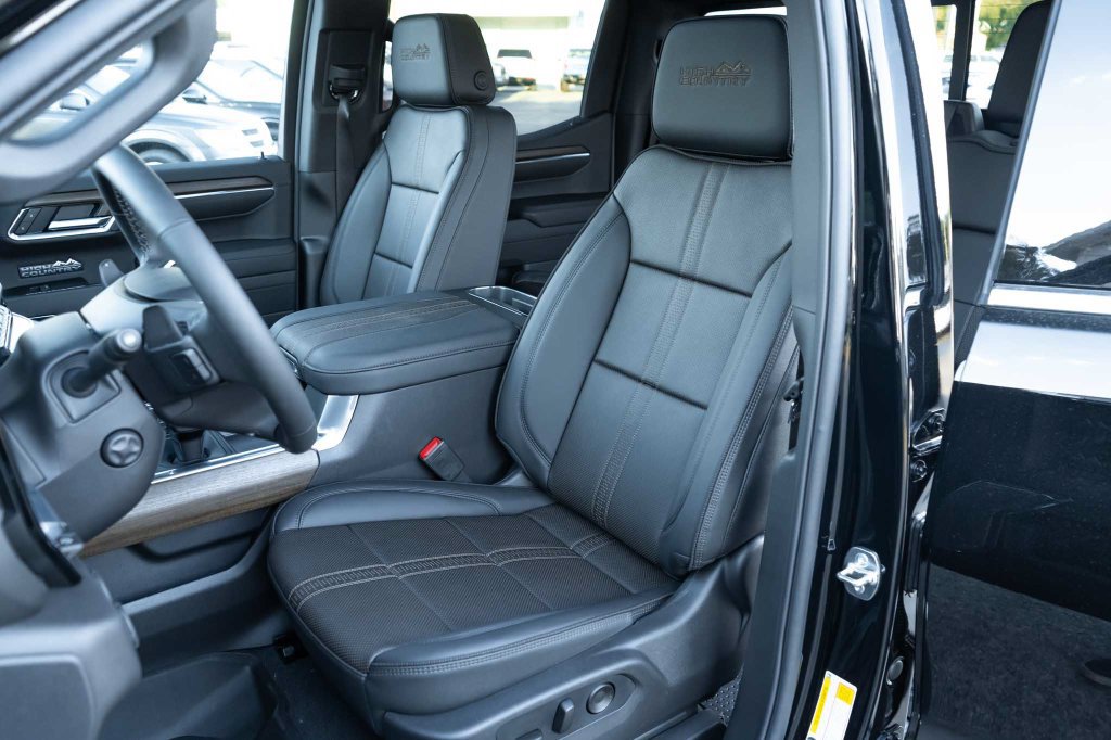 2026 Chevrolet Silverado 1500 High Country - Photo 14