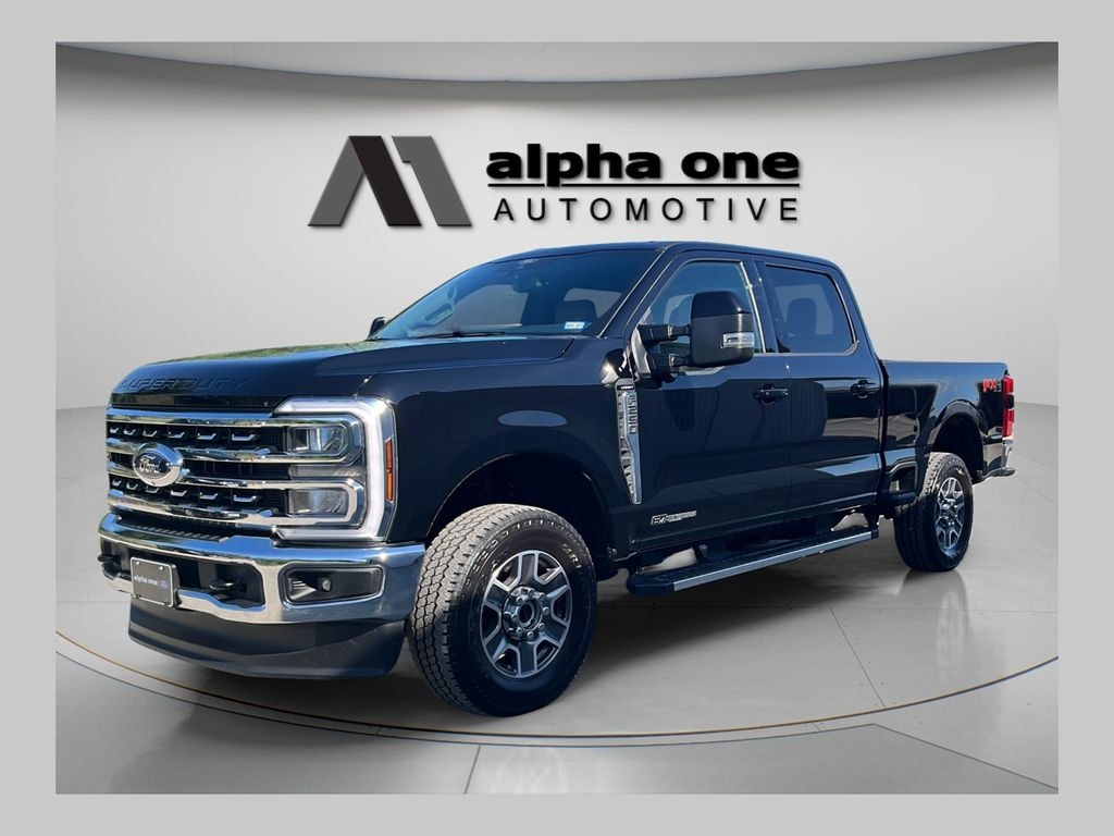 Used 2025 Ford F-250SD Lariat Truck