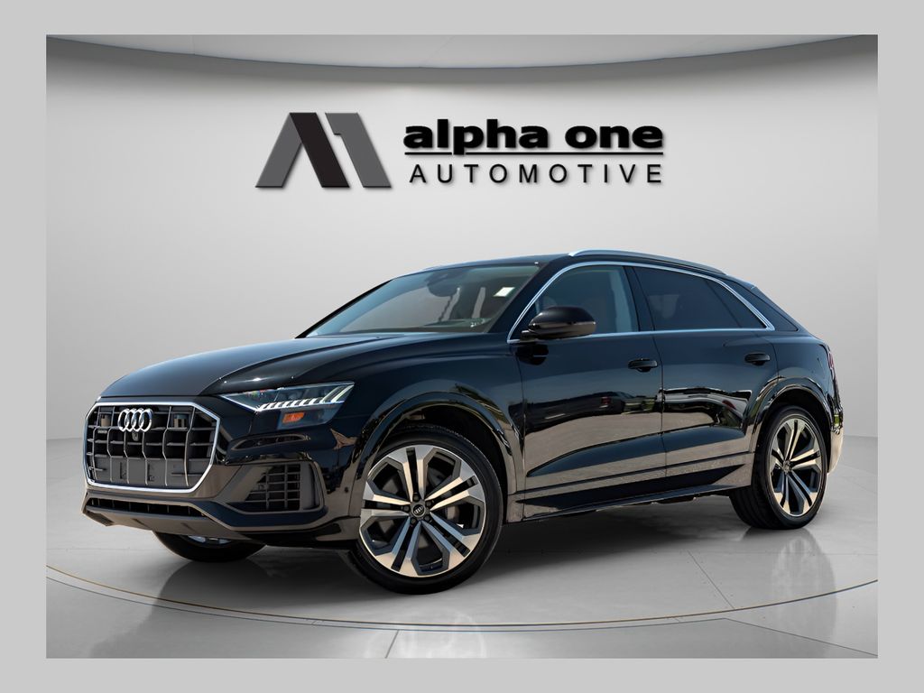  Audi Q8
