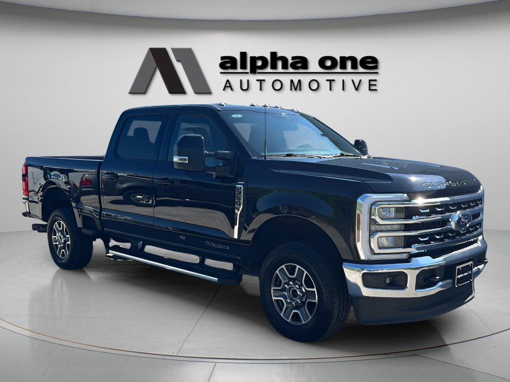 Used 2025 Ford F-250SD Lariat Truck