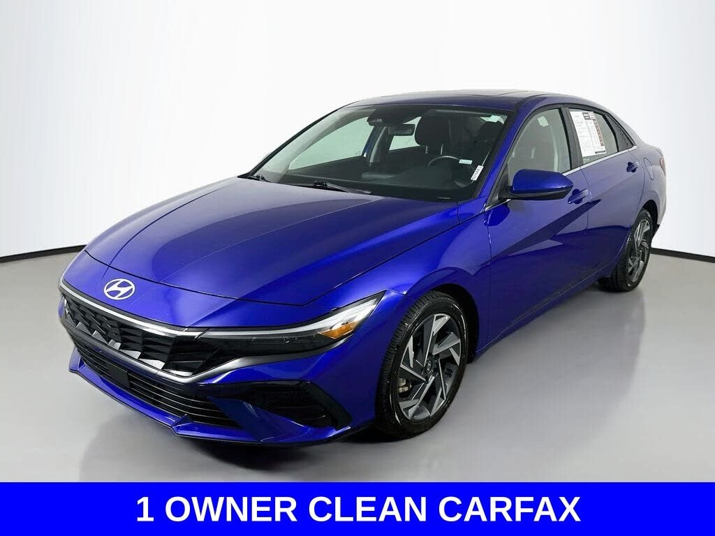 Used 2025 Hyundai Elantra SEL Convenience Sedan