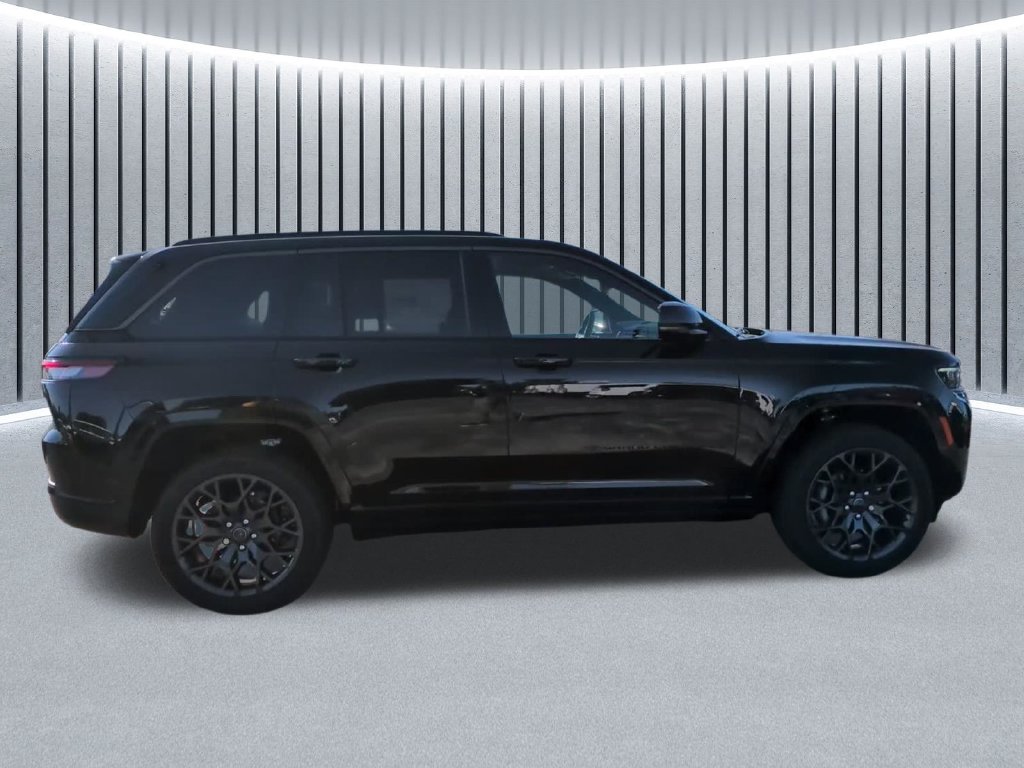 New 2027 Jeep Grand Cherokee SUMMIT 4X4 Sport Utility