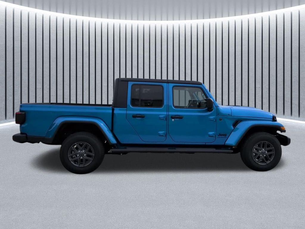 New 2025 Jeep Gladiator SPORT S 4X4 Pickup
