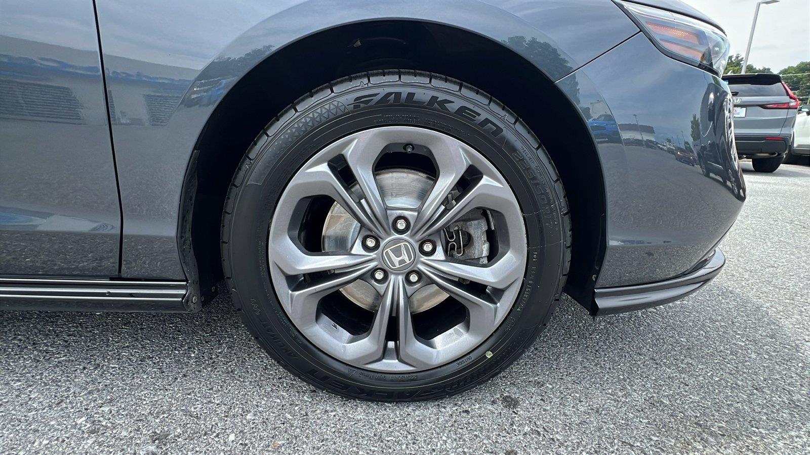2024 Honda Accord Hybrid EX-L - Photo 11