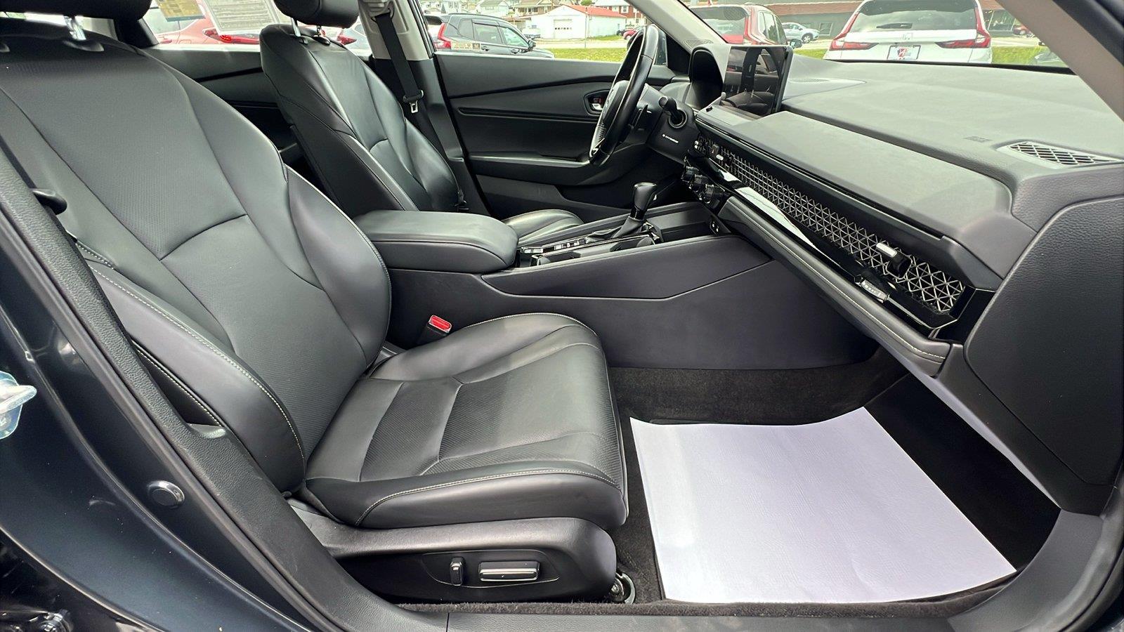 2024 Honda Accord Hybrid EX-L - Photo 13