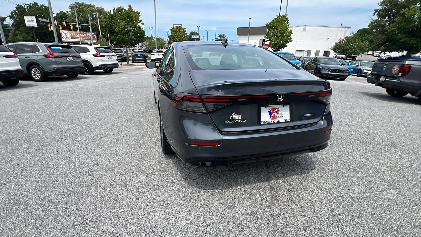 2024 Honda Accord Hybrid EX-L - Photo 6