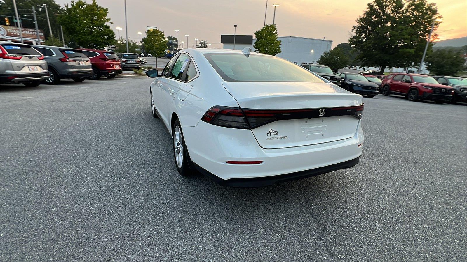 2025 Honda Accord LX - Photo 6
