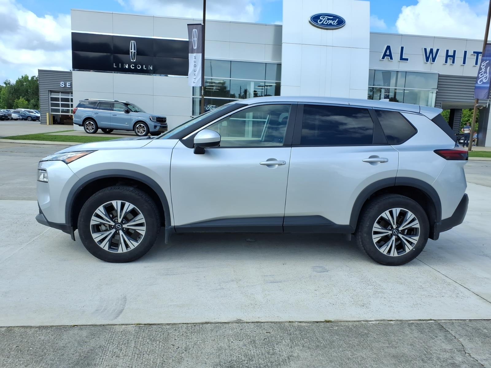 Used 2023 Nissan Rogue SV SUV