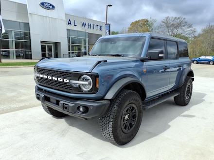 2025 Ford Bronco Badlands SUV