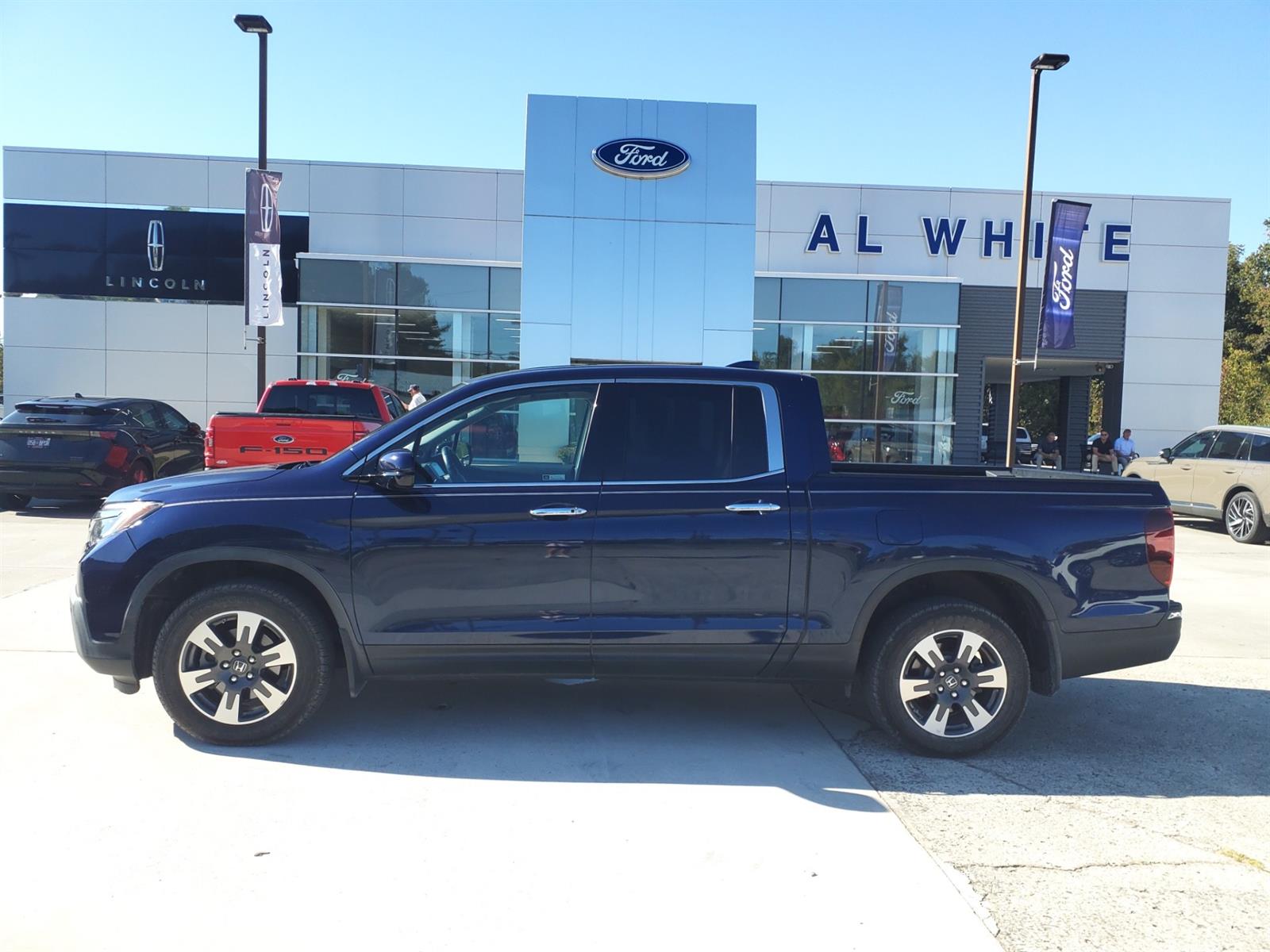Used 2019 Honda Ridgeline RTL-E Crew Cab Short Bed Truck