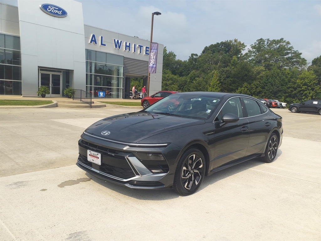 Used 2024 Hyundai Sonata SEL Sedan