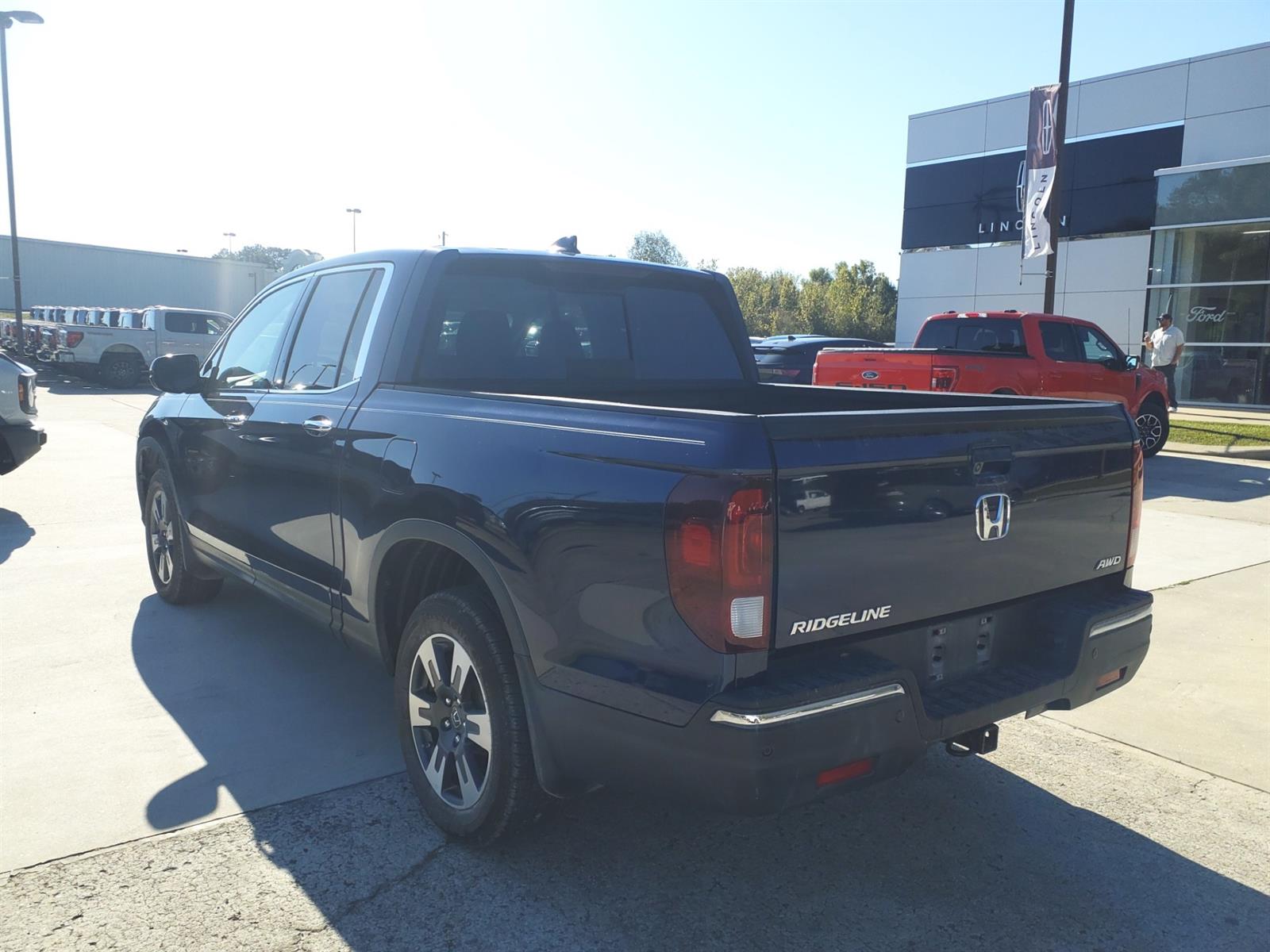 Used 2019 Honda Ridgeline RTL-E Crew Cab Short Bed Truck