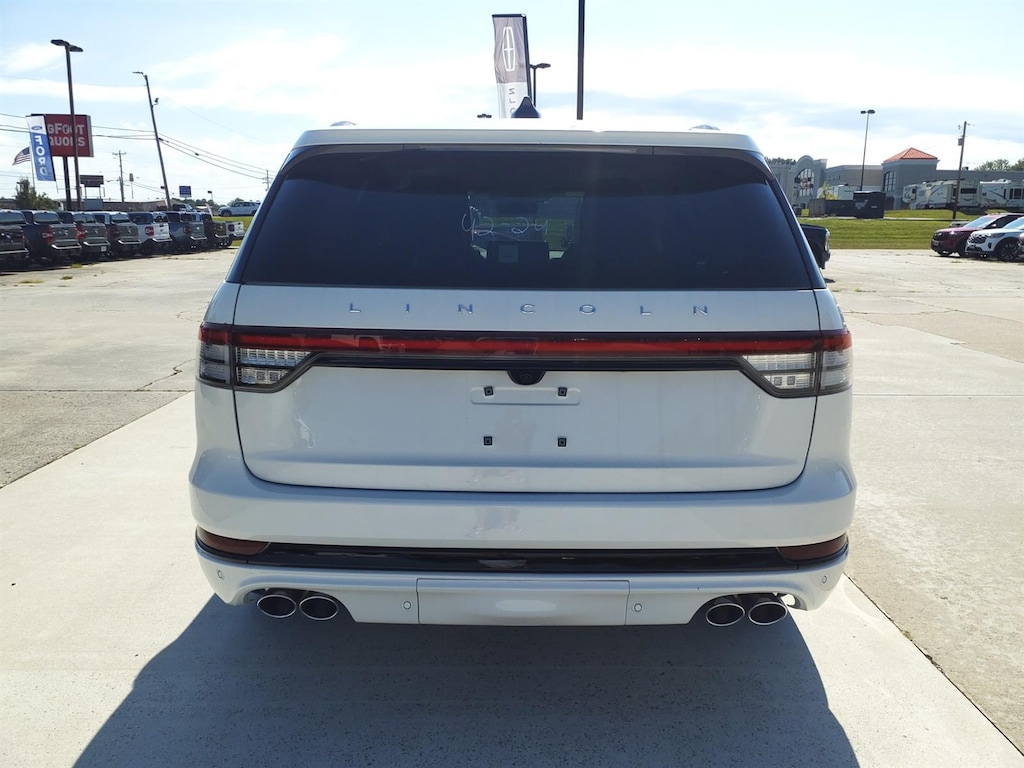 New 2026 Lincoln Aviator Premiere® SUV